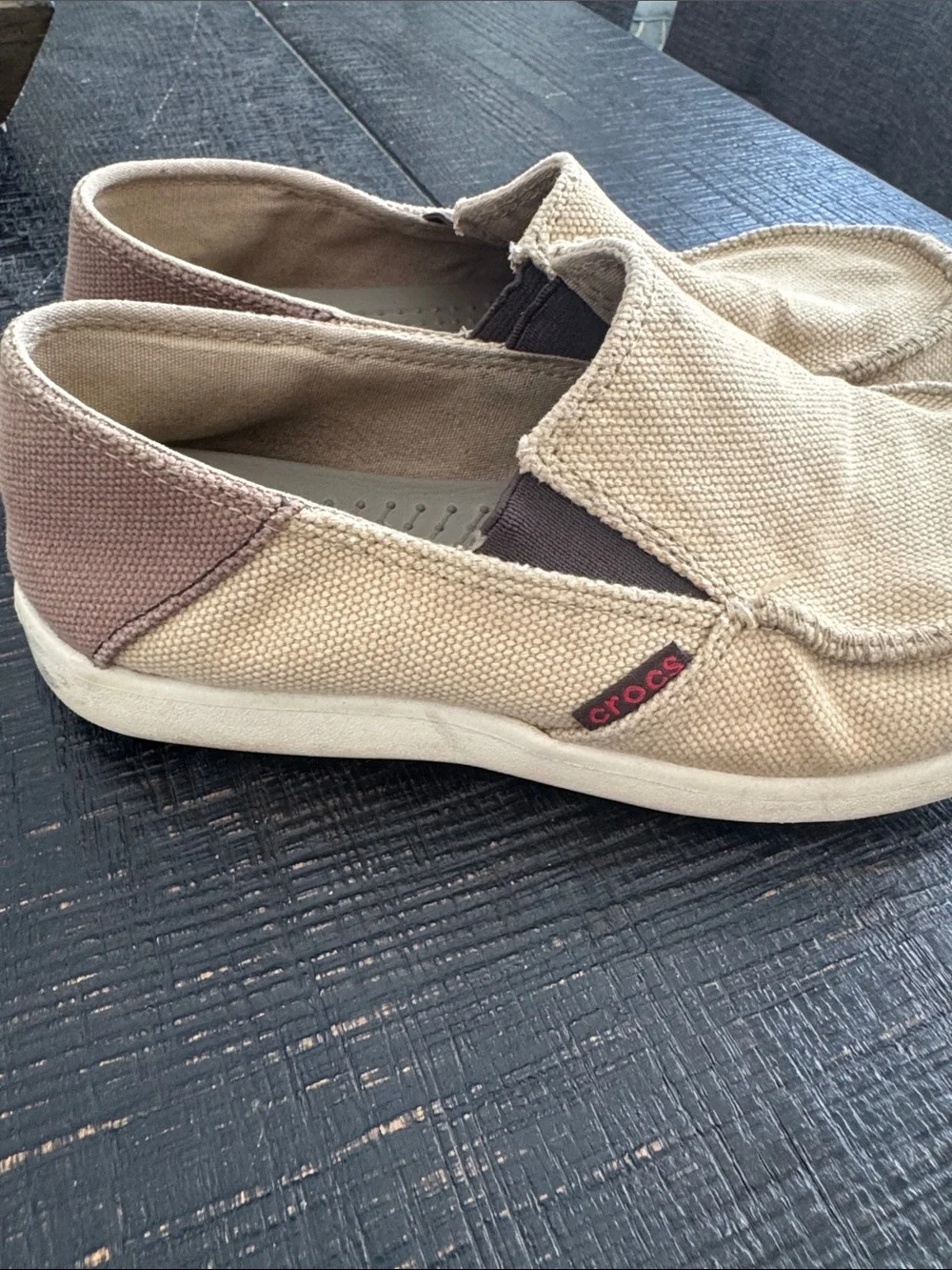 CROCS Kid’s Beige Canvas Slip-On Loafers size 4Y
